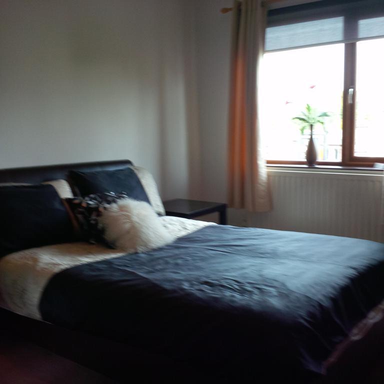 The White Heart Hotel Sheffield Room photo