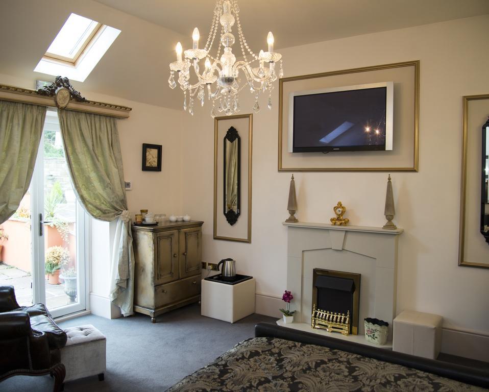 The White Heart Hotel Sheffield Room photo